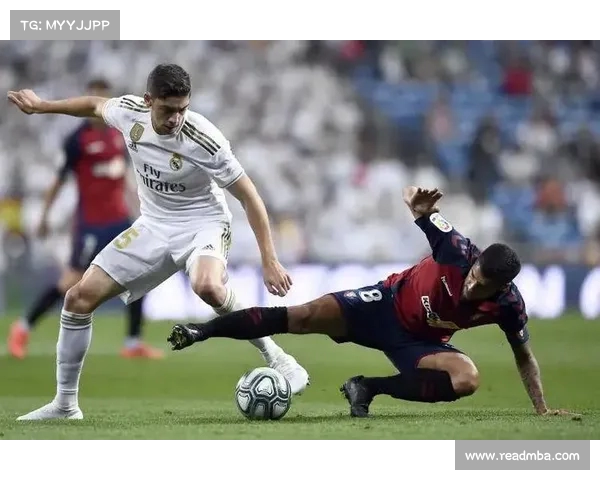 西甲球队阵型深度分析与战术布局对比探讨